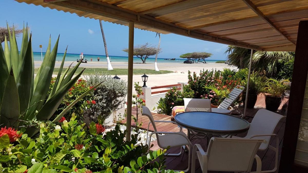 Aruba Beach Villas Palm Beach Exterior photo